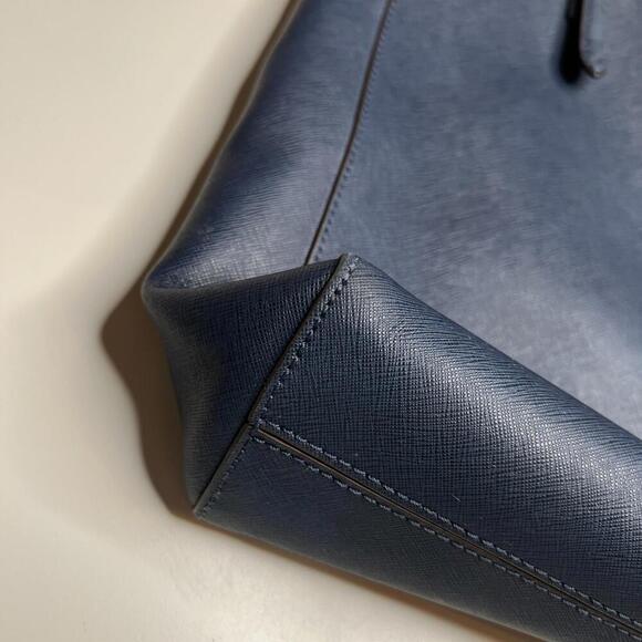 Michael Kors Jet Set Tote Bag Navy Blue Saffiano Leather Gold Logo - Picture 9 of 10